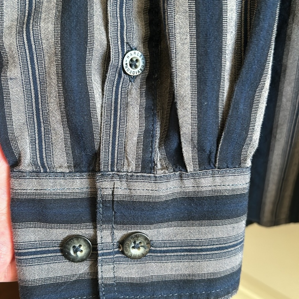 Men’s Harley Davidson Long Sleeve Shirt - Picture 5 of 12